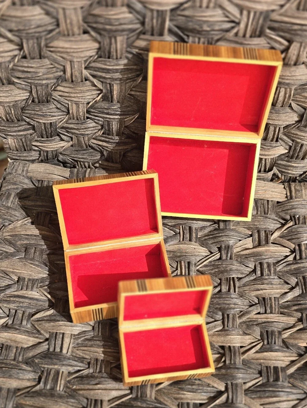 Vintage Mid-Century Modern MCM stackable nesting bamboo oyster shell pyrography